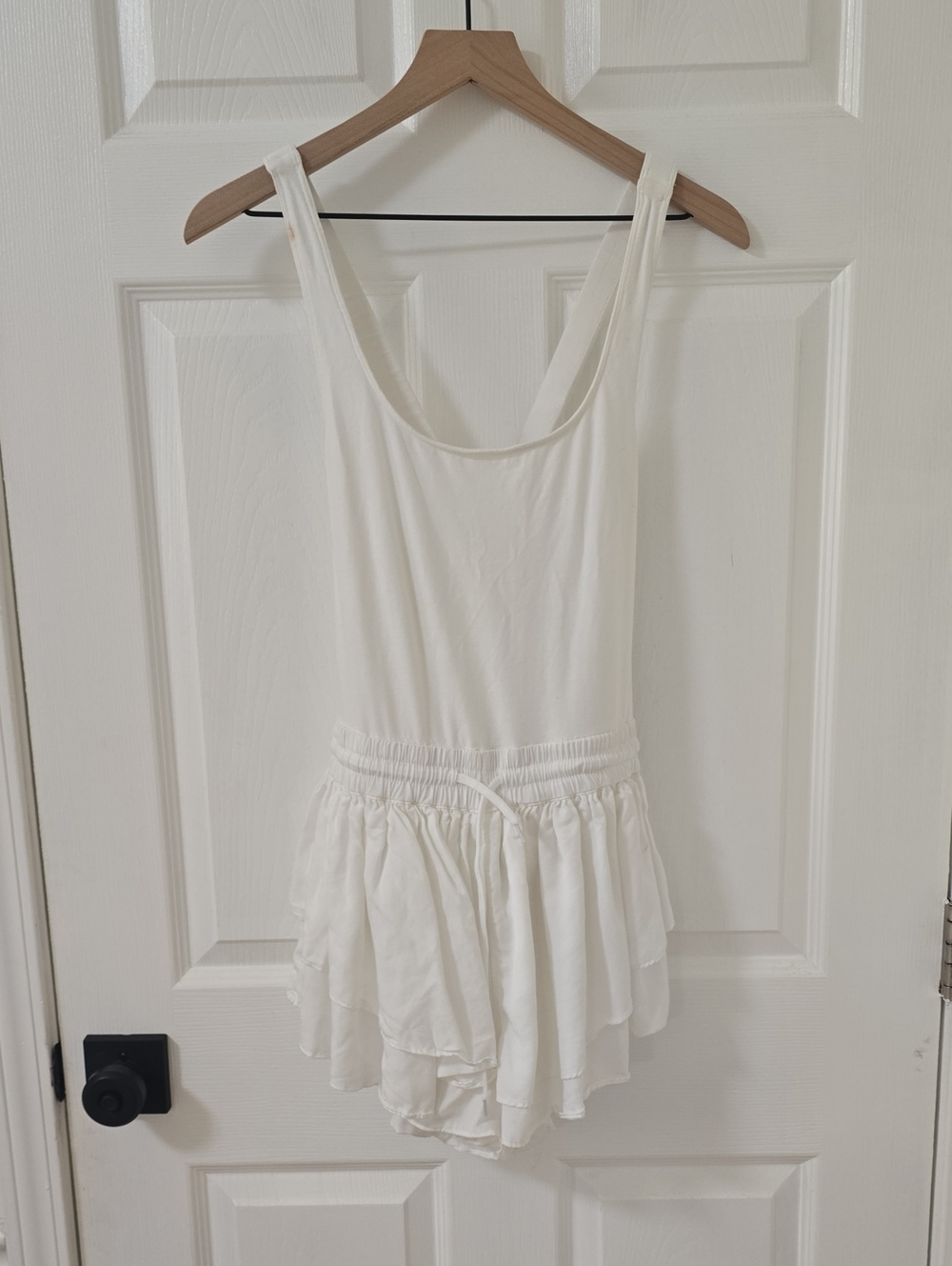 Free People Prima Tiered White Shortsie Romper Size S - Picture 5 of 8